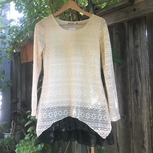NWT Long sleeve lace top & peek-a-boo ruffled hem